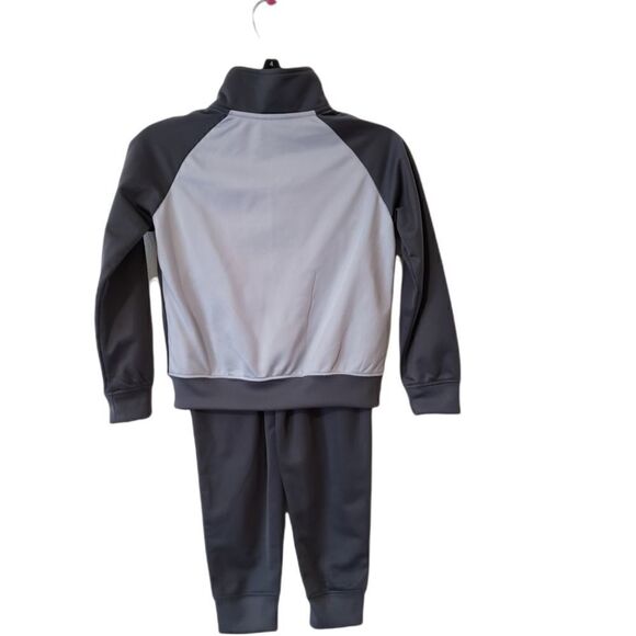 Nike Boy`s Futura Tricot Jacket and Pants 2 Piece Set - Picture 2 of 5